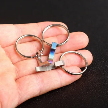 

1 Pcs Portable Colorful EDC Mini Bottle Opener Keychain Outdoor EDC Camping Equipment Pocket Lightweight Tool