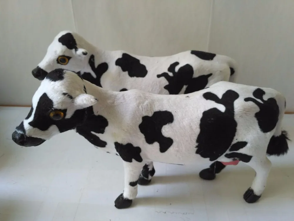 

simulation cows one lot/ 2 pcs 25x7x17cm plastic&furs dairy cow model handicraft prop home decoration gift d2522