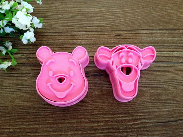 

Winnie Of Pooh&Tiger Plunger Cake Cookie Mold Cutter Fondant Baking Tool Biscuit Pretty Cartoon Shape Biscuit Mould Baking Tools