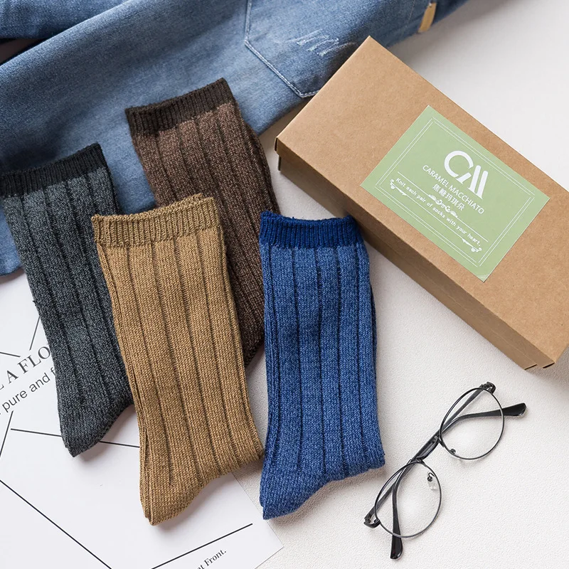 

4 Pairs/Lot Caramella Men's Vertical Needle Retro Crew Socks Autumn Winter Warm