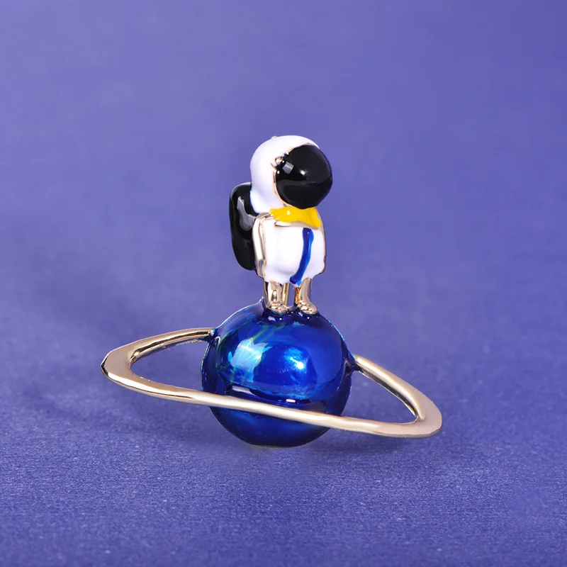 Funmor Fashion Astronaut Planet Brooches Enamel Pins Children Men Coat Sweater Shirt Corsage Routine Ball Ornaments Accessories