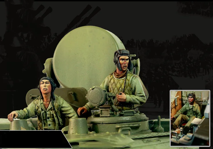 

New Unassembled 1/35 ancient Crews include 3 MAN (NO TANK ) Resin Figure Unpainted Model Kit