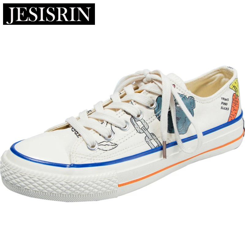 

New graffiti canvas shoes female Korean version of the wild student Harajuku low to help casual breathable vulcanized shoes