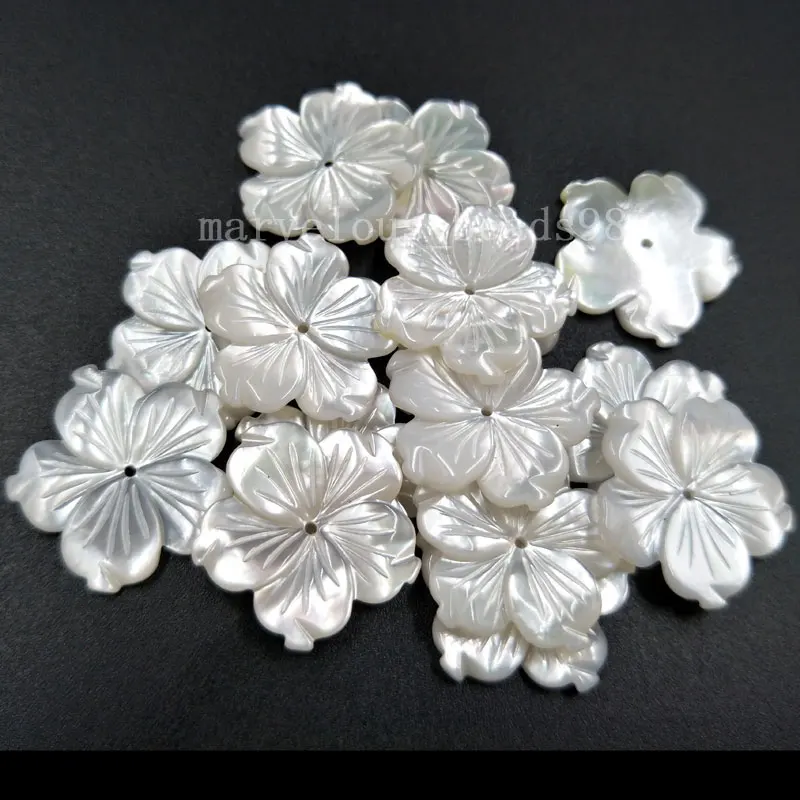 10 шт красивые ювелирные изделия 16 мм Белый перламутровый корпус цветок Женщины Мужчины бусина-подвеска pMC4813