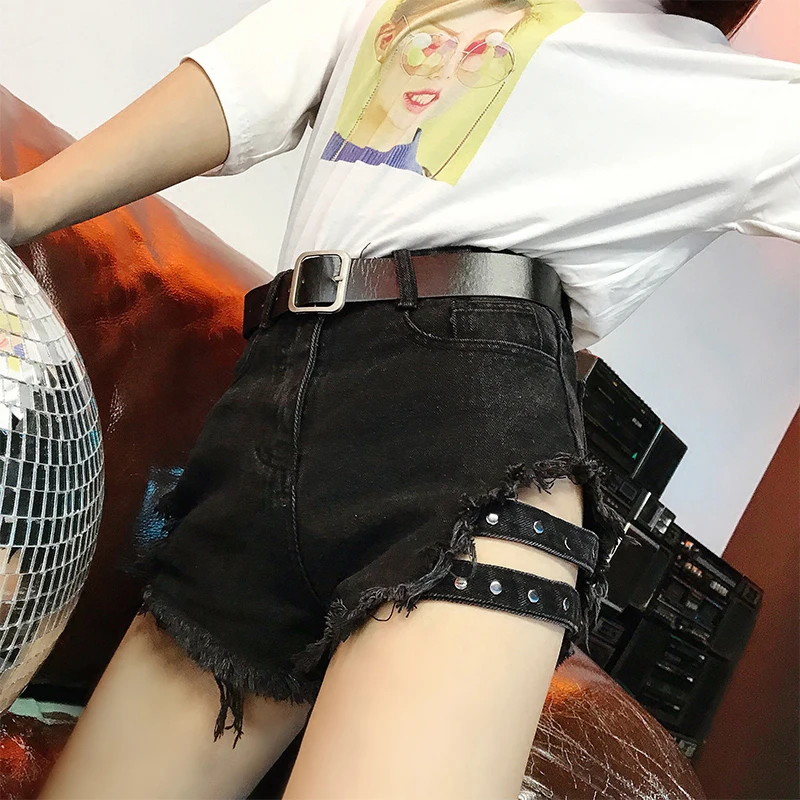

Summer new Korean version of chic black hole denim shorts female high waist was thin student hot