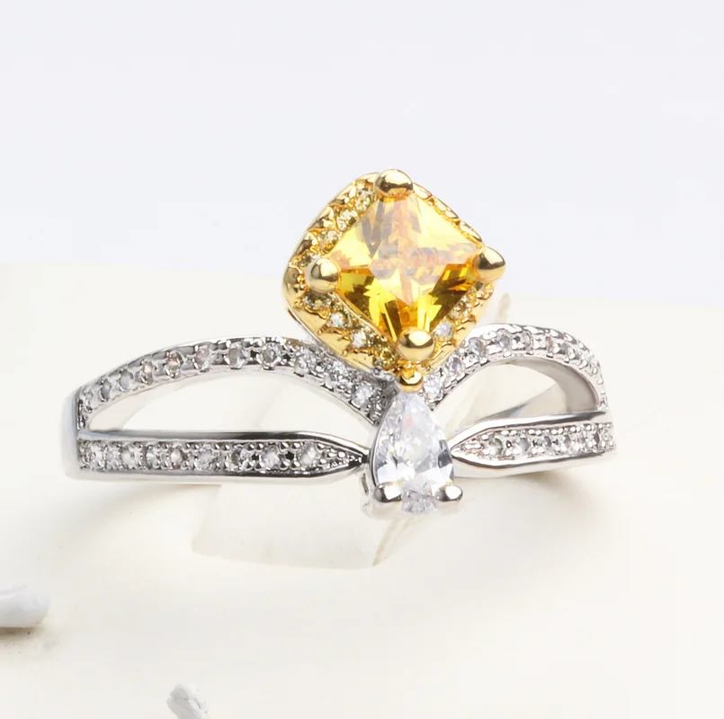

Brand New choucong Luxury Jewelry 925 Sterling Silver Princess Yellow 5A Zirconia Girls Party Wedding Band Ring for Women Gift