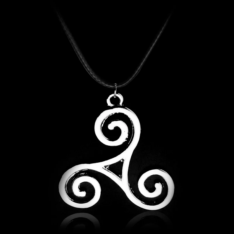 

dongsheng New Arrival Teen Wolf Triskele Necklace Geometric Pendant Necklace vintage Christmas Gifts Accessories Jewelry -30