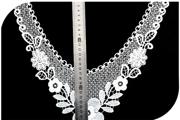 15 lace applique