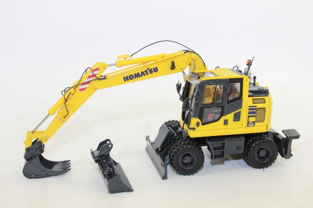 

1:50 Scale Komatsu PW148-10 With Standard & Ditch Cleaning Bucket Wheeled Excavator Loader Diecast Toy Model for Decoration