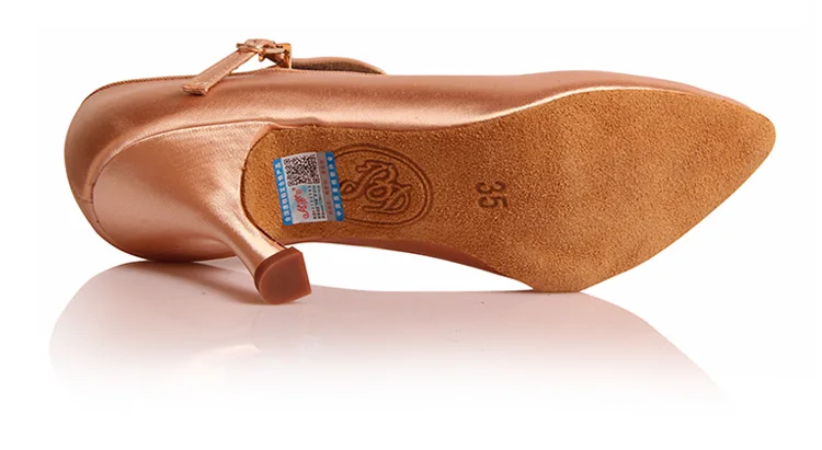 20161103_103000_014Ballroom Latin Dance shoes Soft Bottom girl Sports Shoes Modern Jazz shoe for Women for satin Feel fine BD138 Hot