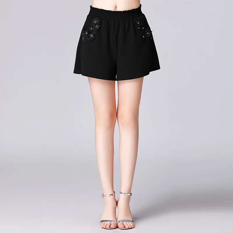 what size is xl in women's shorts on e
