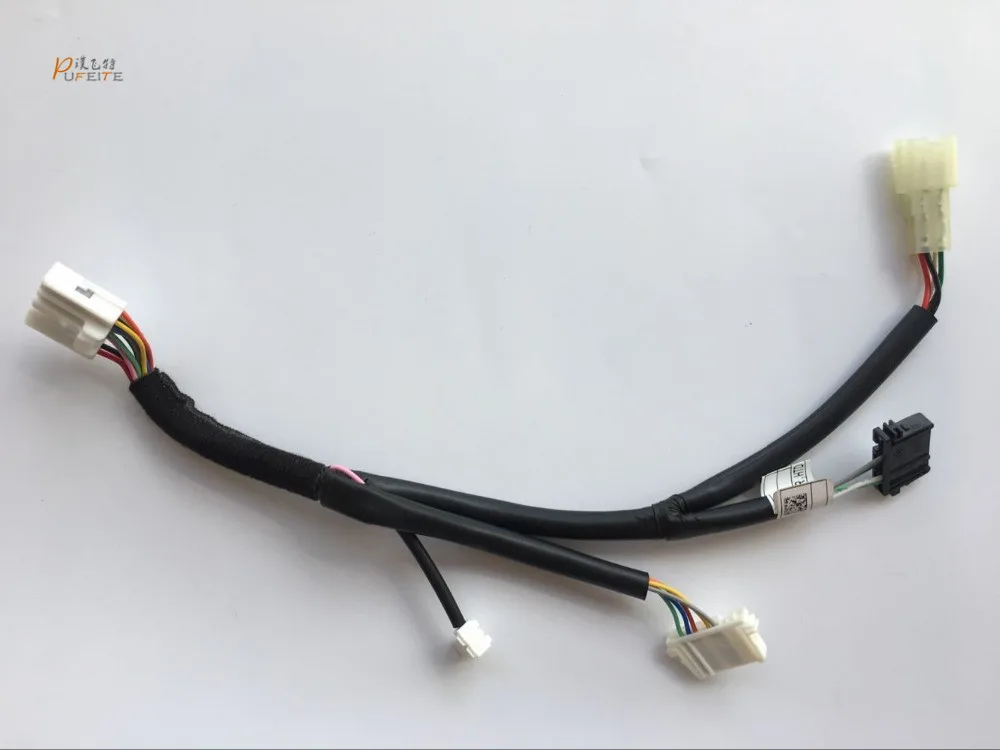 

Steering Wheel Connecting Cable Wire with Heating Plug for Hyundai ix25 (creta) Steering Wheel Cruise Control Button