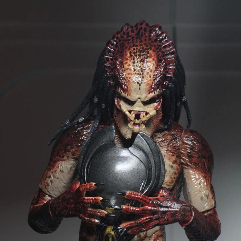 

18cm NECA The Predator Action Figure Toys LAB ESCAPE FUGITIVE PREDATOR Collectors Edition Toys Model Decoration Joints Movable