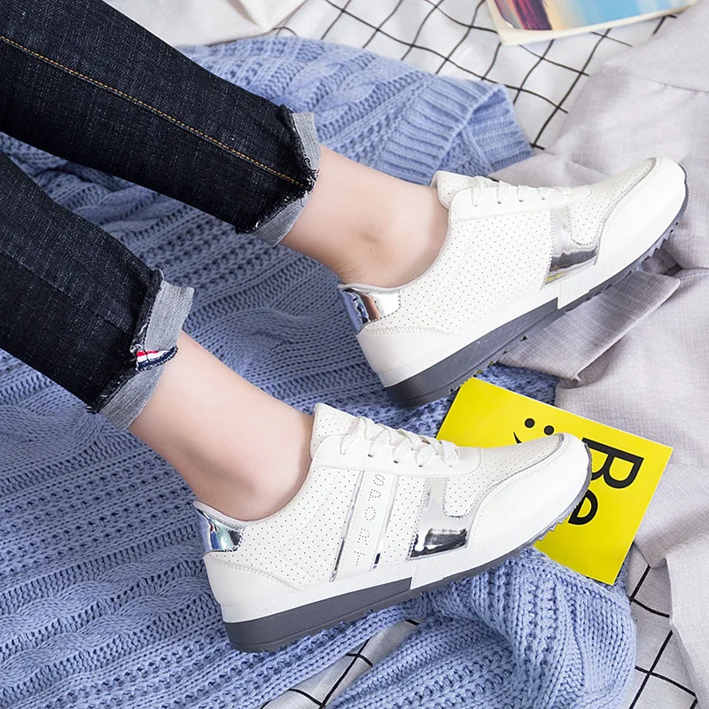 VTOTA/Новинка; Дизайнерские кроссовки на танкетке; летняя повседневная обувь на платформе; белая женская спортивная обувь из сетчатого материала на шнуровке; женская обувь