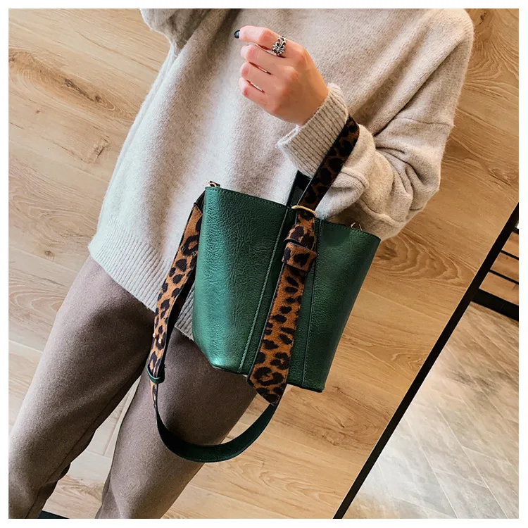 HISUELY дизайнерские женские сумки с леопардовым принтом и верхней ручкой для женщин роскошная женская кожаная сумка высокого качества сумка через плечо