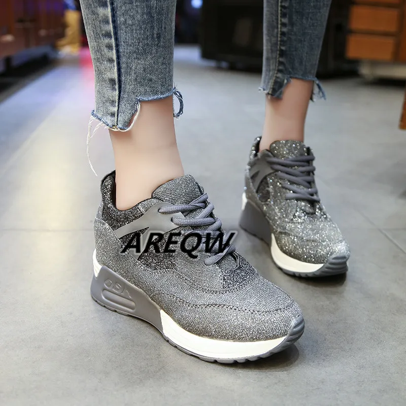 

Vulcanized Shoes Spring Flash 7.5CM ladies Sports Shoes Wedges increase within the large code with women's shoes