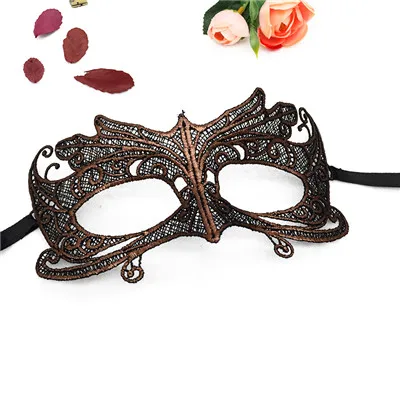 Masquerade Gold Purple Blue Lace Mask Halloween Cutout Prom Party Mask Accessories Sexy Eye Face Mask Venetian Masks Party Favor - Цвет: LM041D