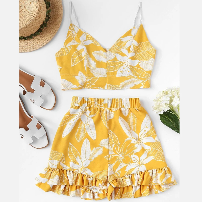 

Summer Women Two Piece Set Yellow V Neck Elastic Waist Crop Top Clothes Female Set Printing Flowers Shorts Set