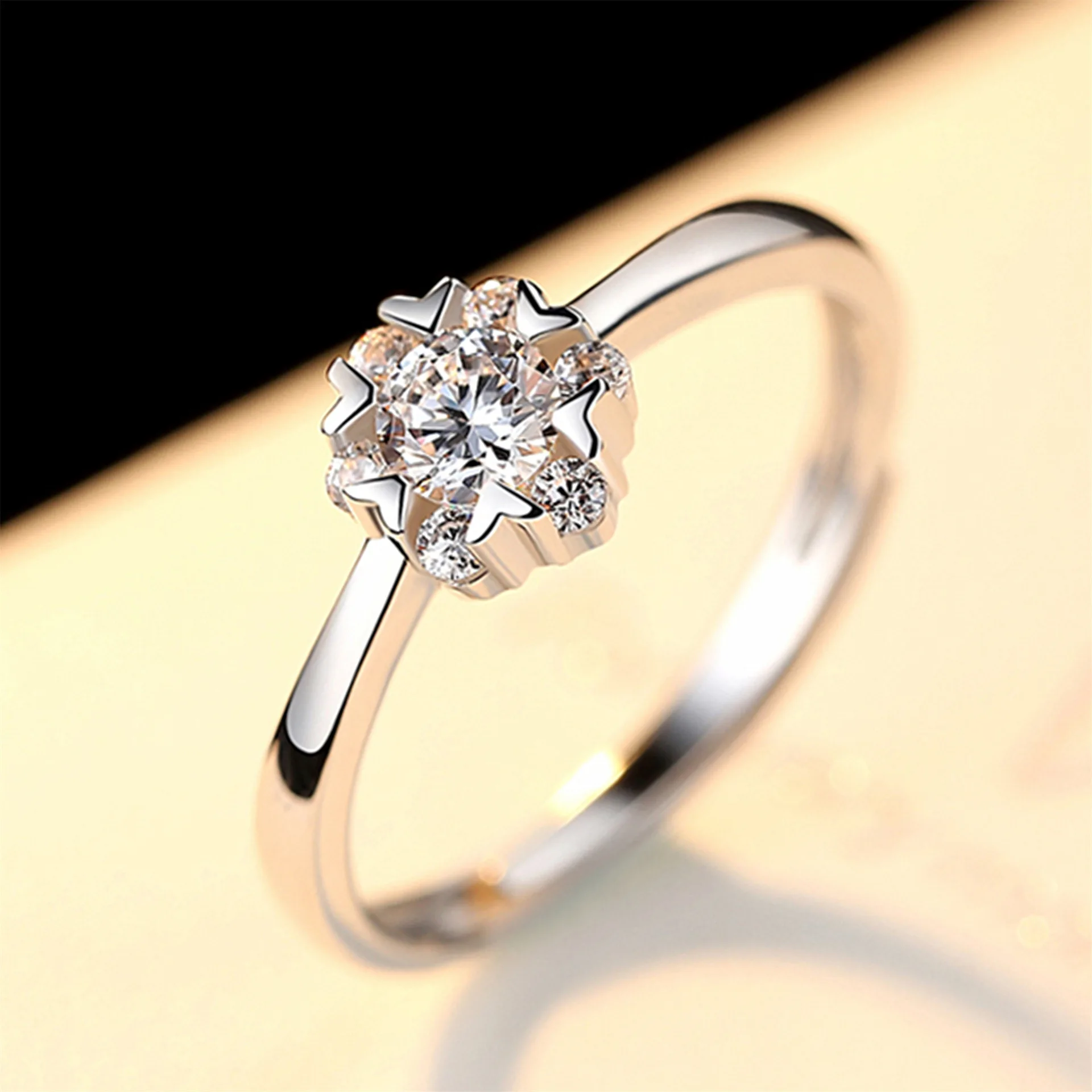 

New woman engagement wedding ring snowflake shape silver plated opening adjustable ring