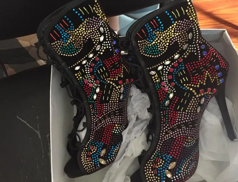 HTB1fezgXdjvK1RjSspiq6AEqXXap