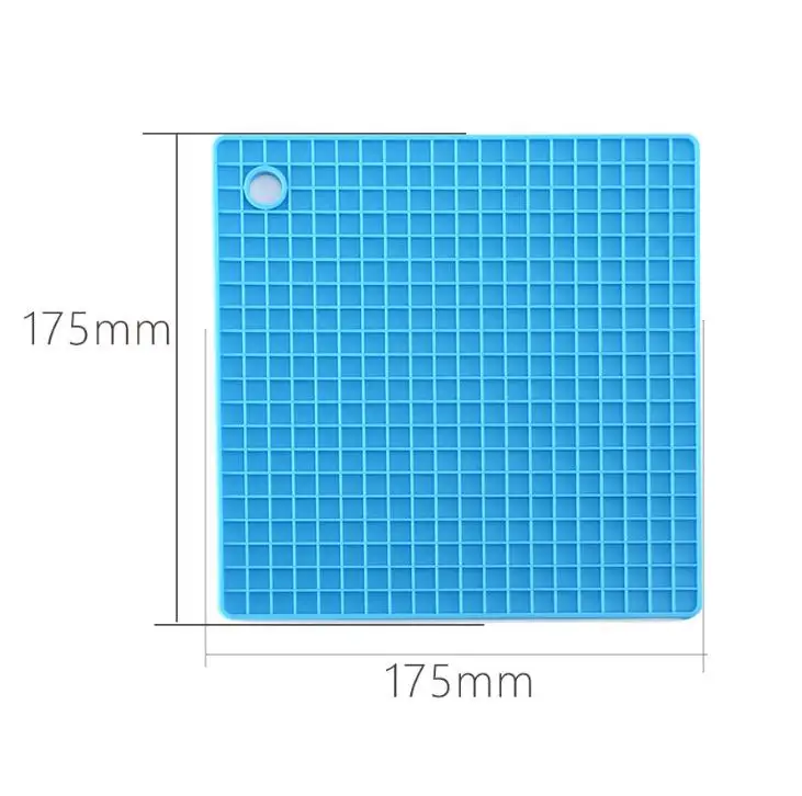 Multicolor Round Heat Resistant Silicone Hot Mat, Size: 17.5cm X 17.5cm X  0.8cm