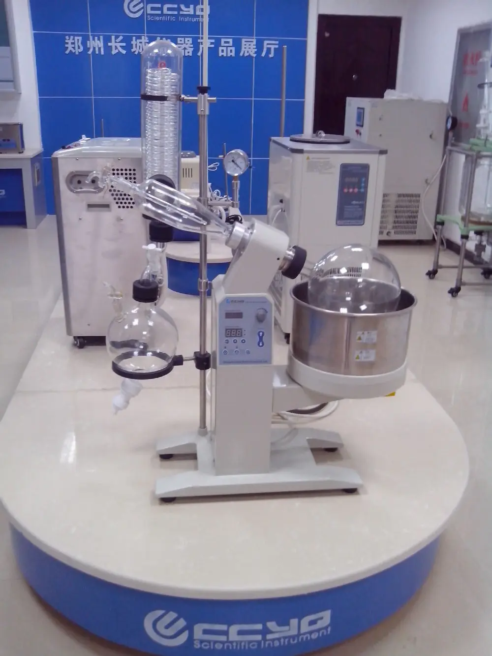 R1005 Lab Crystallizer Equipment Rotary Evaporator on