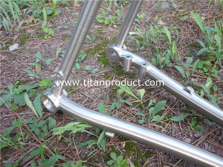Excellent Titanium Road Frame with flat mount 3 Excellent Titanium Road Frame with flat mount 3