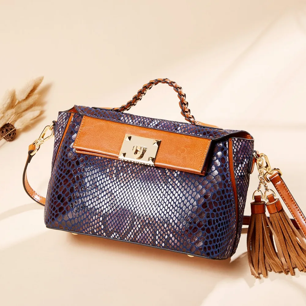 

Snake Bag For Women Fashion Shoulder Bag Small Messenger Crossbody Bag Serpentine Leather Crossbody Flap Bag 2019