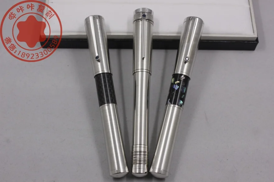 

Wakaka Mahatma Gandhi 242 Limited Edition Great Characters Roller Ball Pen