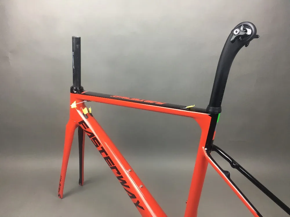Excellent light blue 2018 TAIWAN FASTERWAY classic carbon road frameset UD weaves carbon bike frame:Frameset+Seatpost+Fork+Clamp+Headset 152
