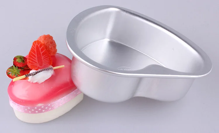 Cake baking pans