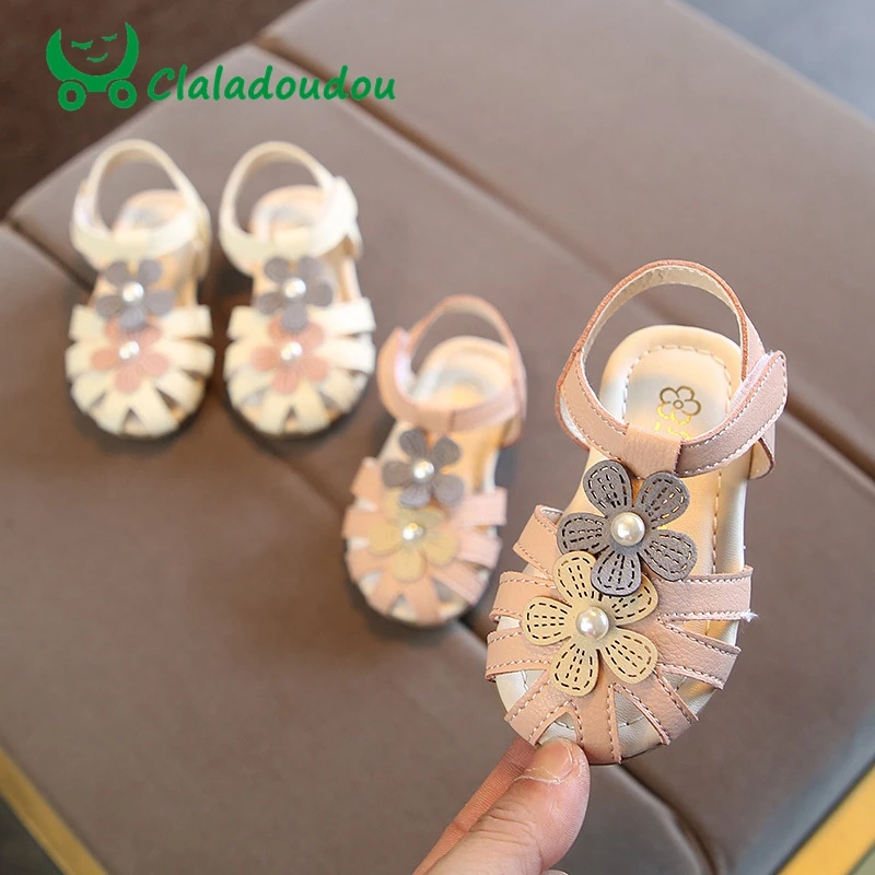 

Claladoudou 12-14CM 2018 Summer Baby Pu Leather Flower Sandals Infant Fashion Pearl Soft Flat Baby Girl Brand Party Pink Shoes