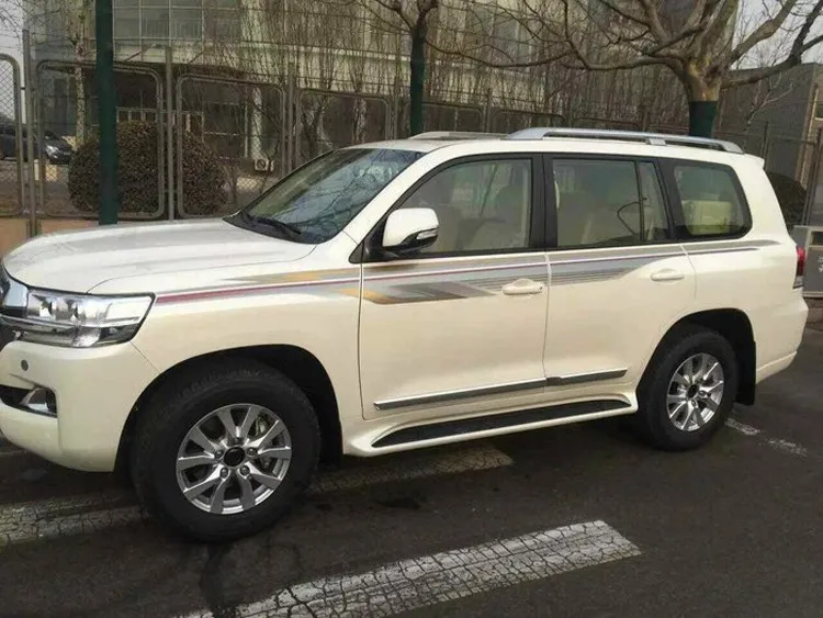 тойота ленд крузер 200 с кенгурятником. Land cruiser 200 антихром. Toyota land cruiser 200 анти хром. Toyota land cruiser 300 антихром. ленд крузер 200 хром.