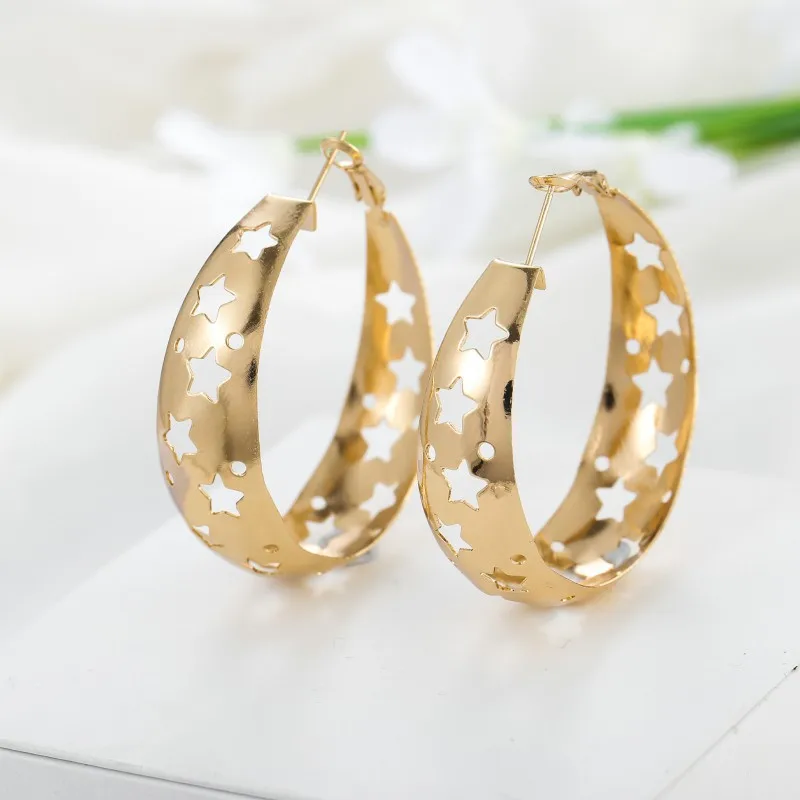 

Simple Metal Openwork Star Big Circle Earrings Vintage Hoop Earring For Women Fashion Jewelry Accessories Gift boucle d'oreille