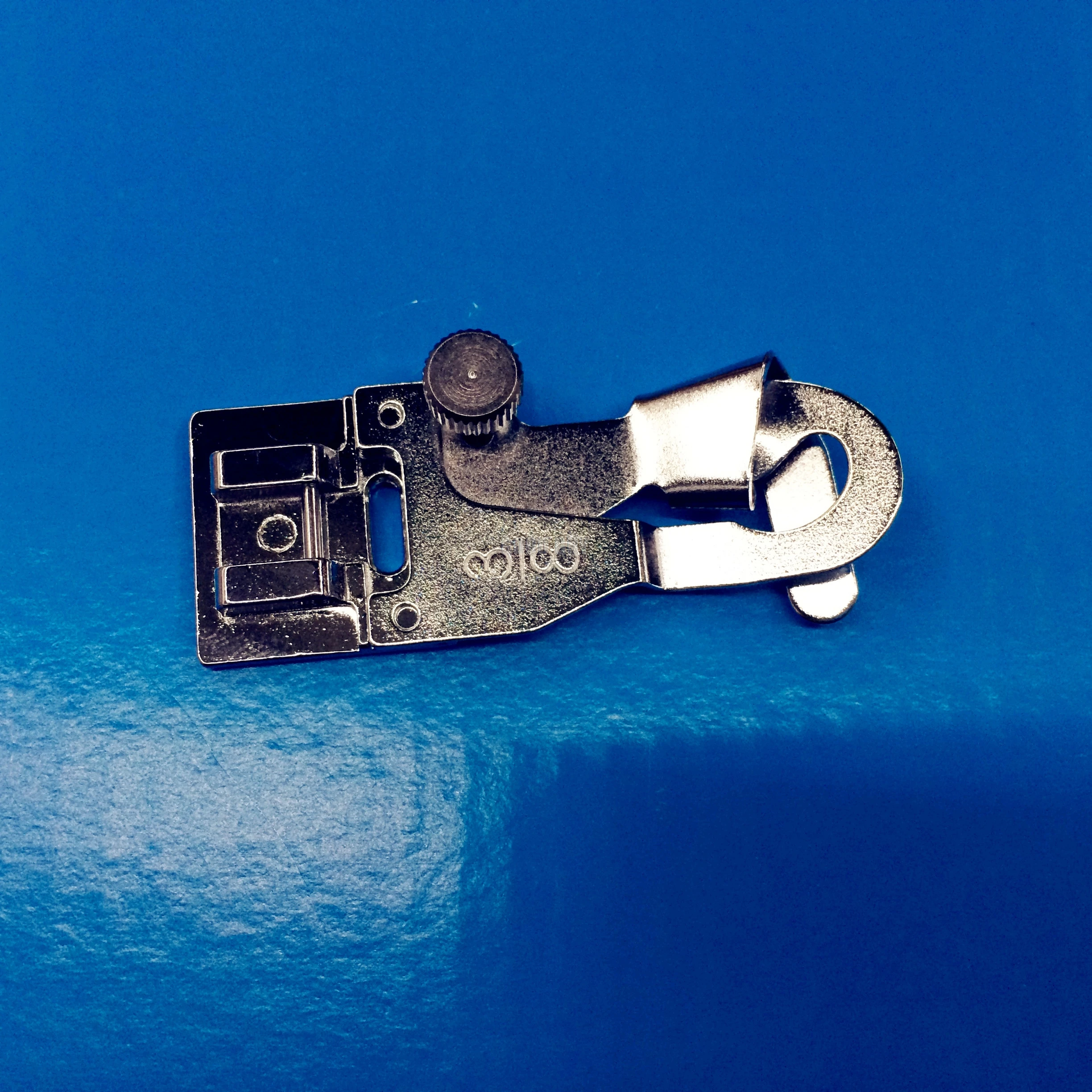DOMESTIC SEWING MACHINE PARTS EASY INSTALLATION PRESSER FOOT 9907 3 TAP