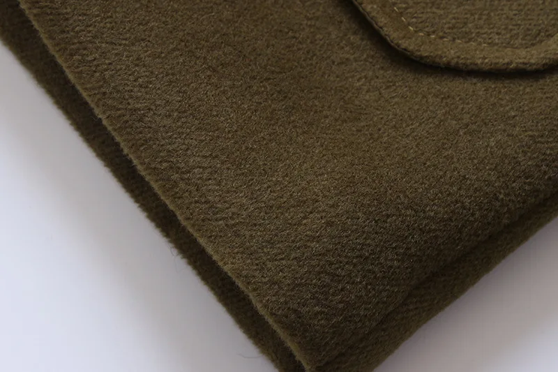 4461605461_773051456