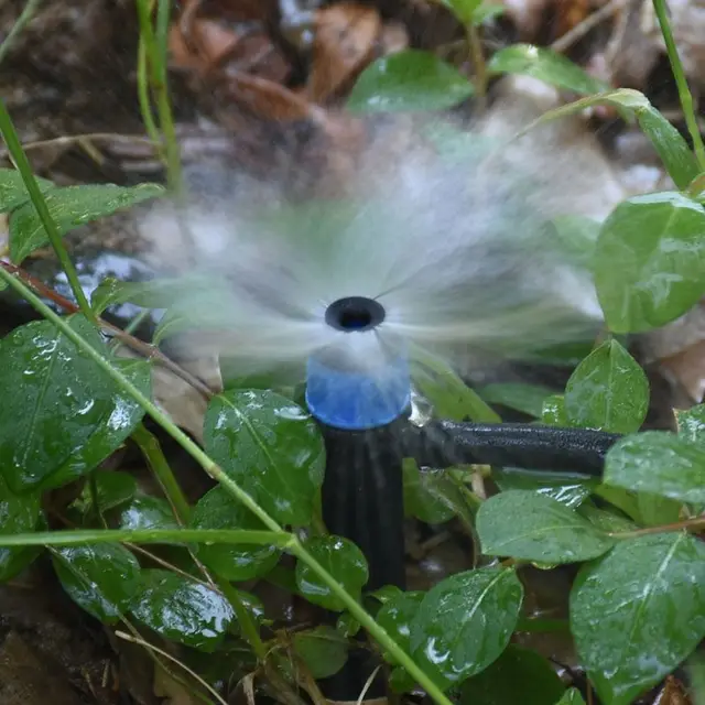 Drip Öntöző Csepegtető Állítható Refrakciós Sprinkler Spray 360 Fokos Kerti Növények Öntözés Fúvóka 8Db - Image 4