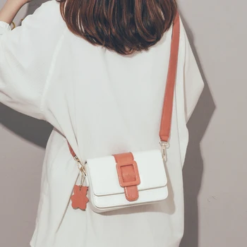 

Senior sense bag female 2020 new ins Korean version of the wild Messenger bag texture contrast color packet