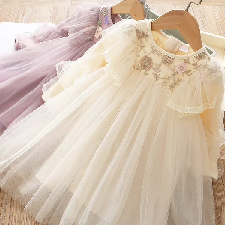 

Baby Child Tulle Tutu Embroidery Floral Lace Princess Girls Dresses Beige Purple Color Autumn Spring Ruffles Sweet Clothing