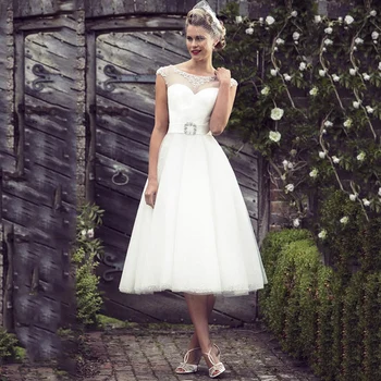 

Simple A Line Knee Length Wedding Dress 2019 vestido de noiva curto Tulle Bridal Gown Sexy Illusion Scoop Neck Wedding Gowns