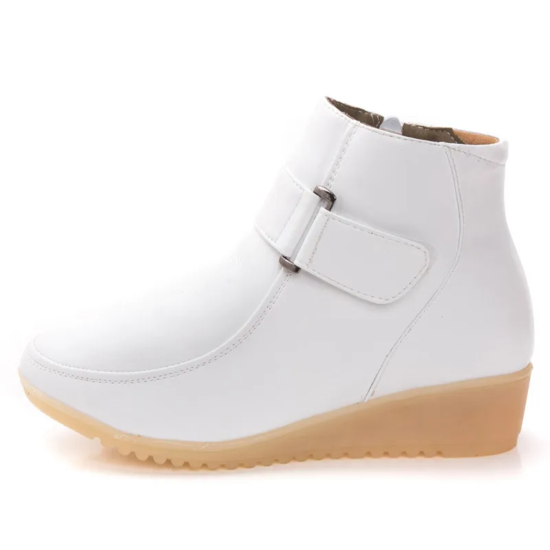 

Fashion Winter Boots Women Nurse Shoes with fur 2019 Soft PU Plush Ankle Boots Ladies Non Slip Platform Snow Boots White