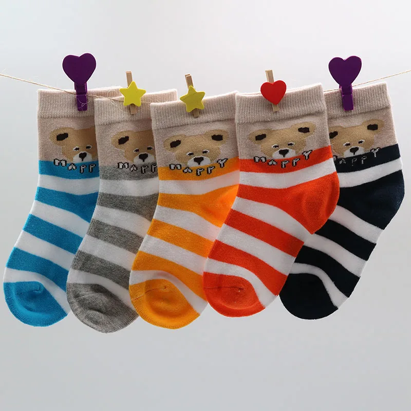 

Apakowa 5 pair/a lot Kids 100% Cotton Socks Cute Cartoon Solid Spring & Autumn Girls Boys Solid Short Floor Socks for 2-7 Years