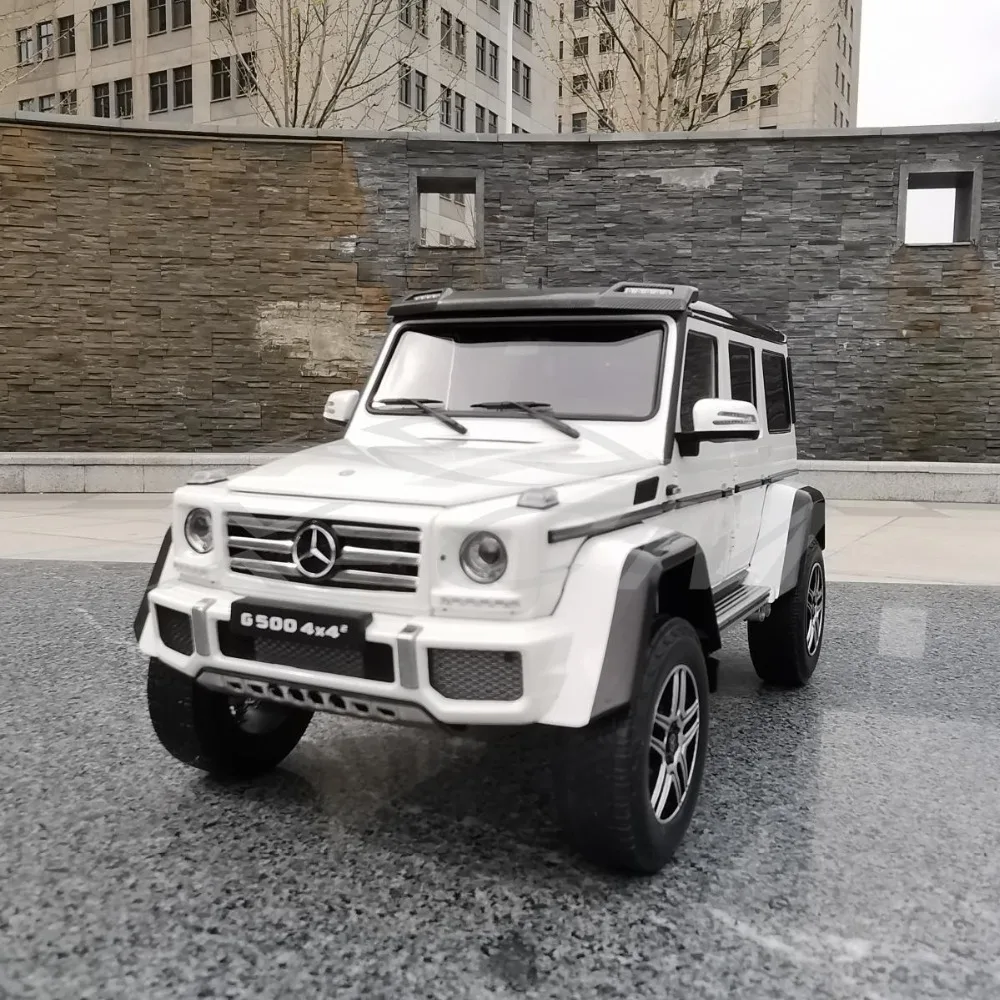 Литая под давлением модель автомобиля почти настоящая для G-Class 4x4(белый) 1:18+ маленький подарок