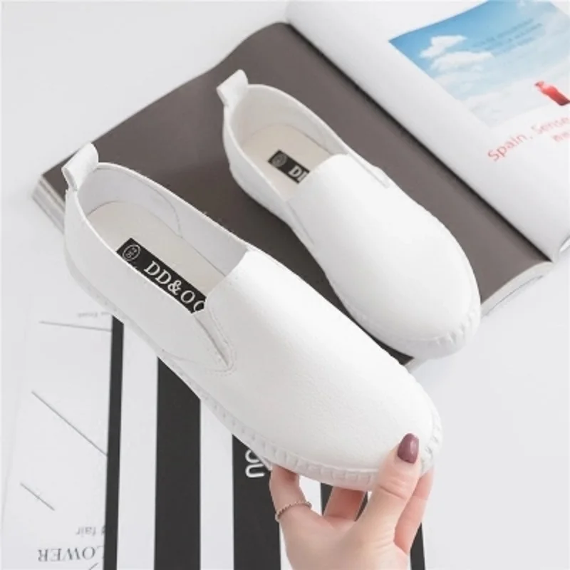 

2019 new wild white shoes female spring lazy shoes a pedal women's shoes casual white shoes