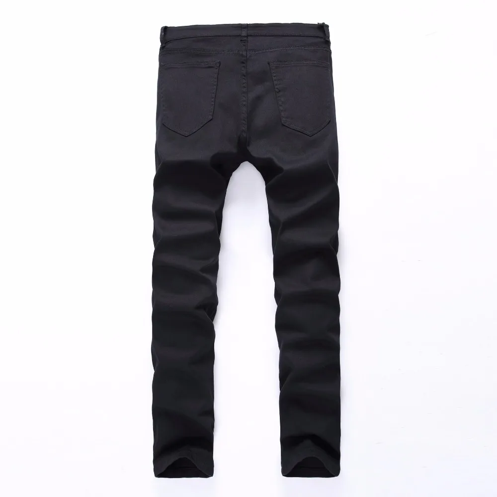 3240094391_1518810607