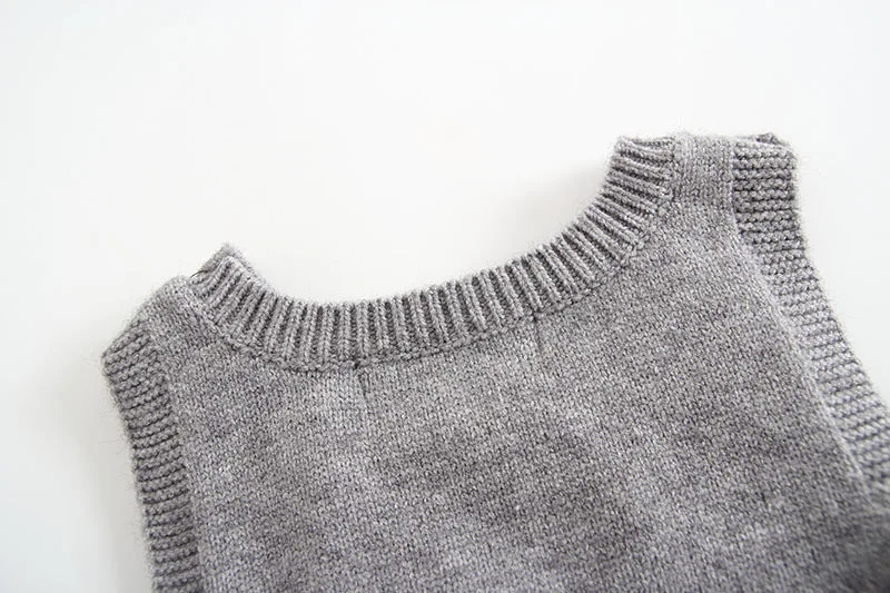 8899379850_783592059