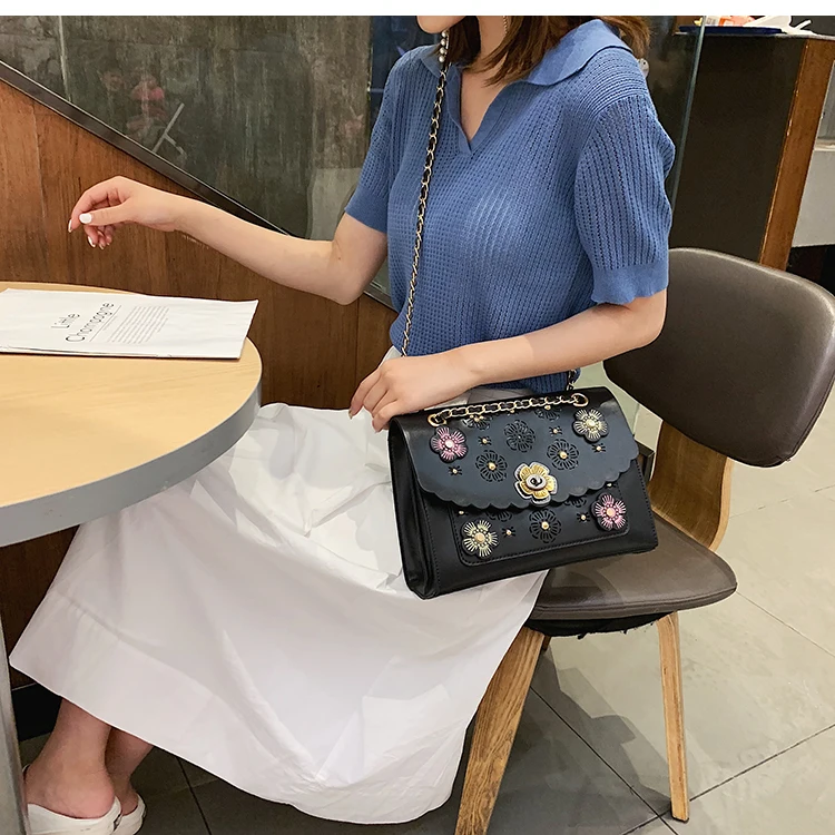 Квадратная сумка с полым цветком модная Новая высококачественная кожаная женская дизайнерская сумка с замком на цепочке сумки через плечо