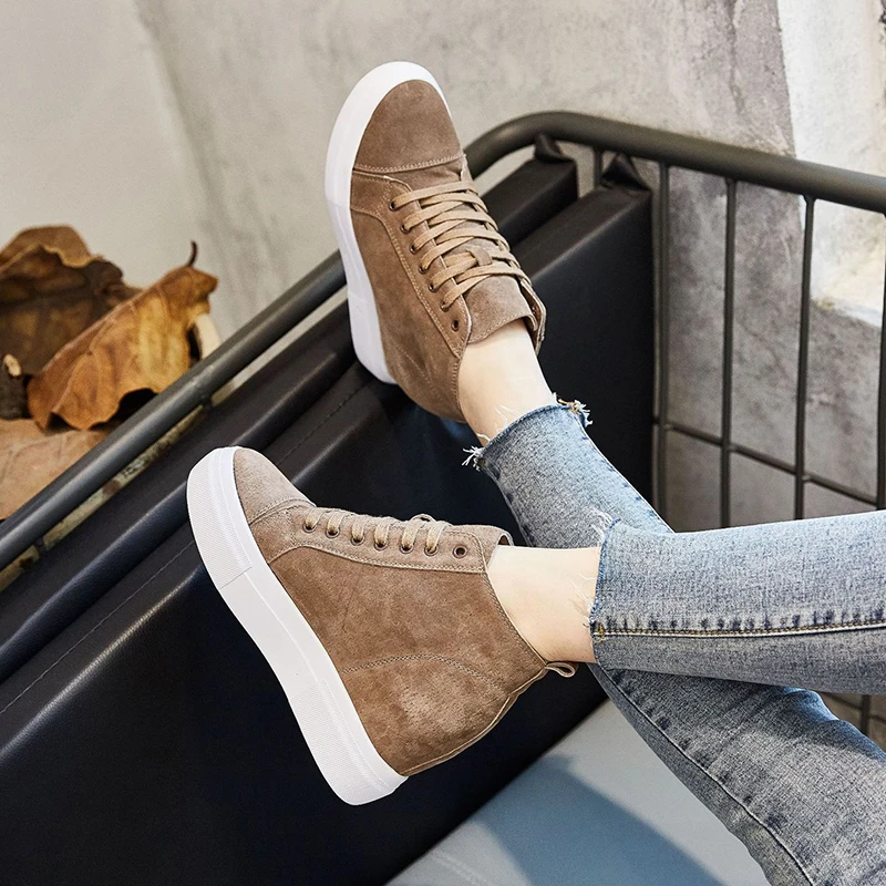 Women's Chunky Sneakers 2019 Winter Genuine Leather Hidden Heels Shoes Warm Plush Platform Sneakers Shoes For Woman Autumn Shoe