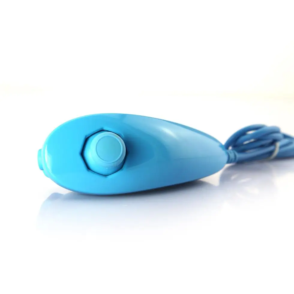 ViGRAND 1 SET 2 in 1 Remote and Nunchuck Controller with Built in Motion Plus For Wii