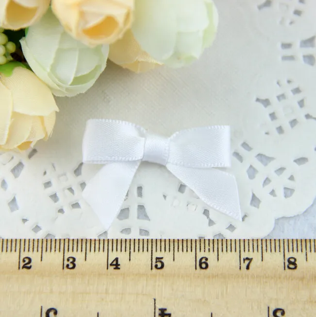 

Free Shipping Wholesale 500pcs/lot Mini Polyester Satin Ribbon Packing Bow White 1/8" Ribbon